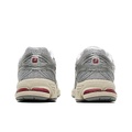 New Balance NB 860 V2
